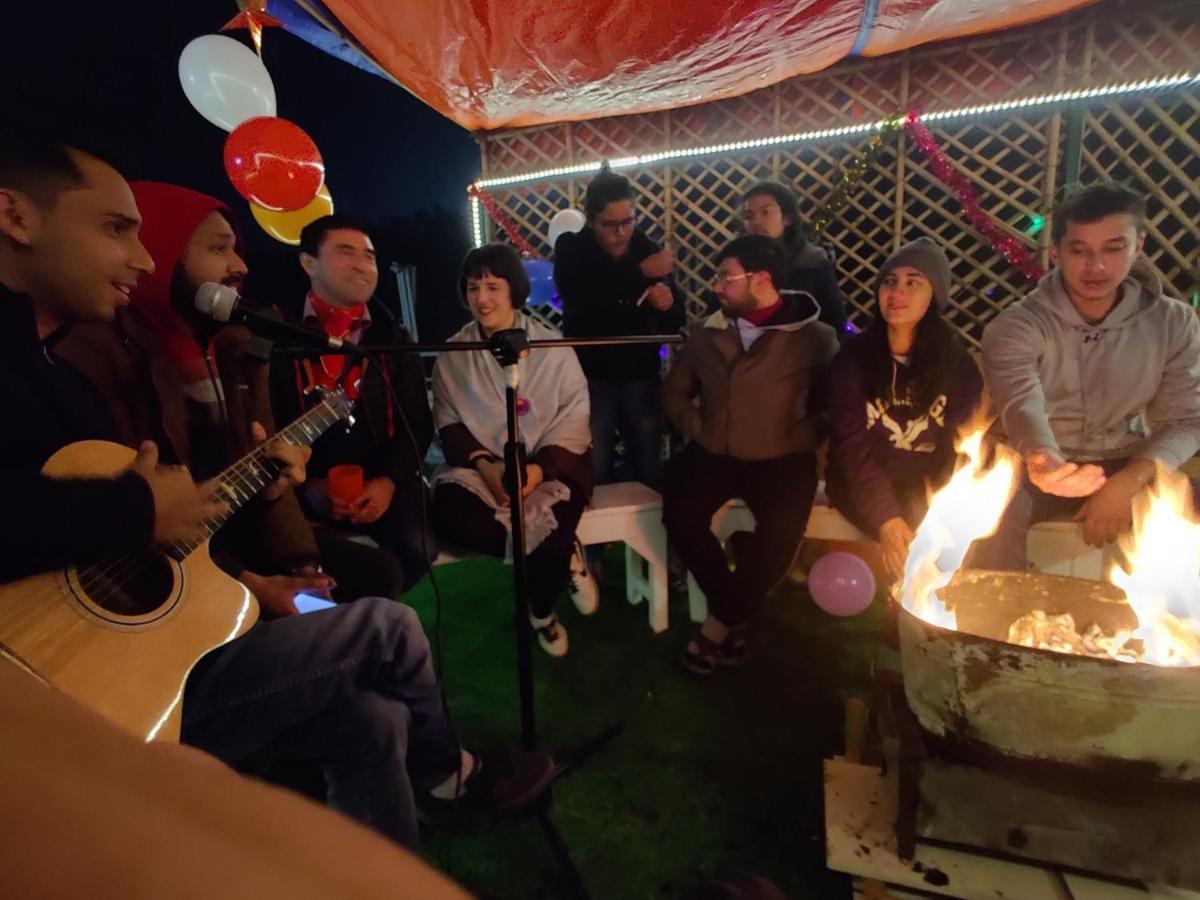 A Sleepy Fox Hostel Ню Делхи Екстериор снимка